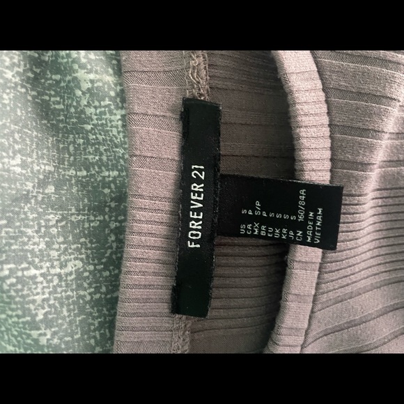 LONG SLEEVE PURPLE TOP - Picture 2 of 2